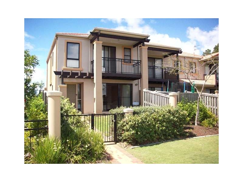 Varsity Lakes QLD 4227