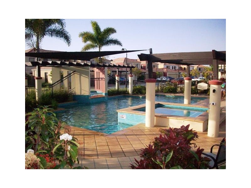 Varsity Lakes QLD 4227