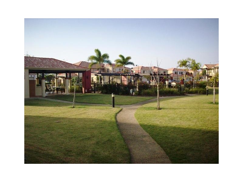 Varsity Lakes QLD 4227