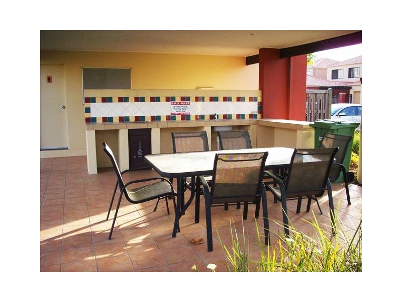 Varsity Lakes QLD 4227