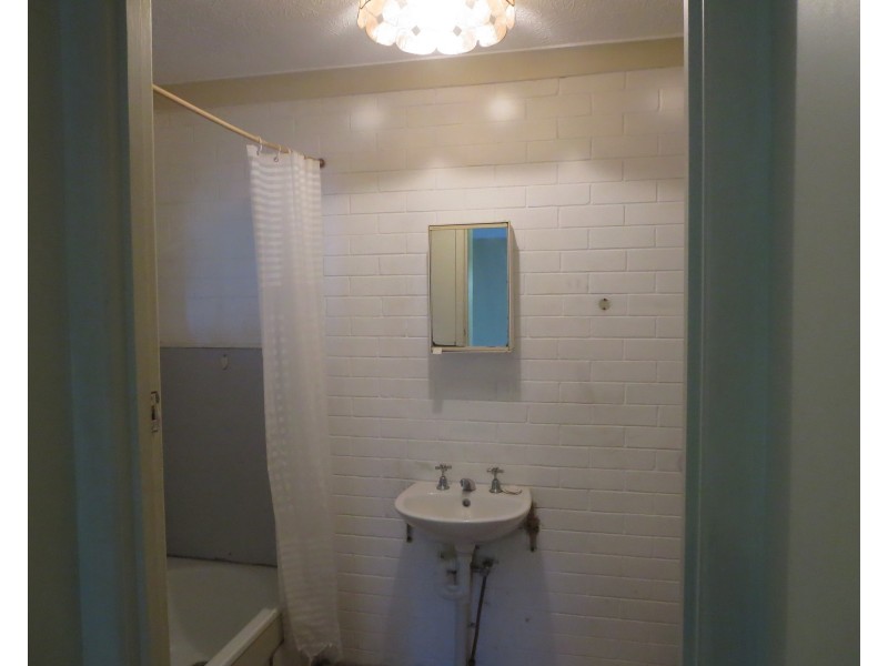 4/35 White Street, Southport QLD 4215