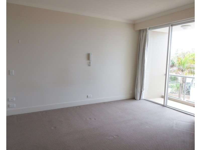 202/1 Twenty First Avenue, Palm Beach QLD 4221
