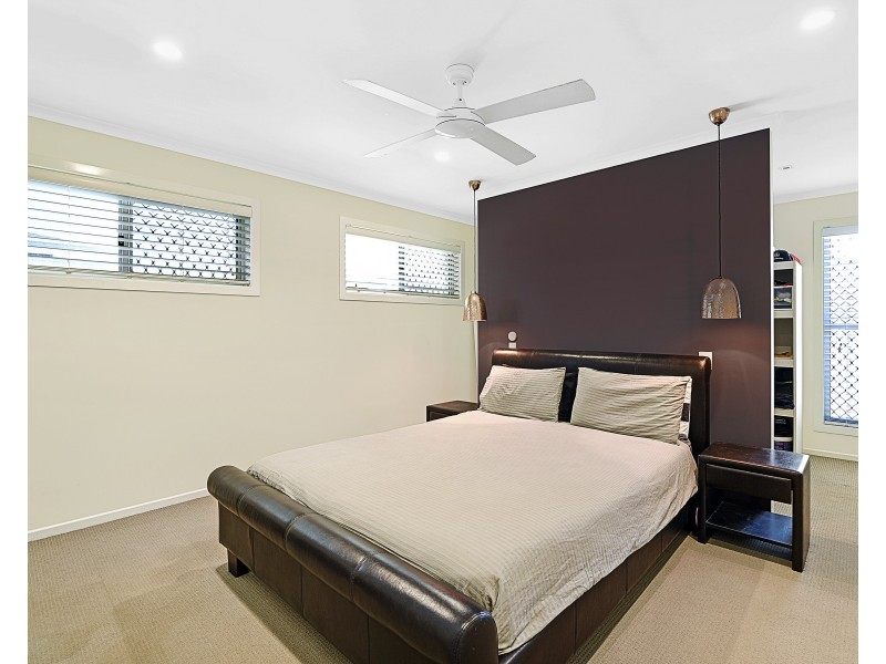 76 Twenty Fifth Avenue, Palm Beach QLD 4221