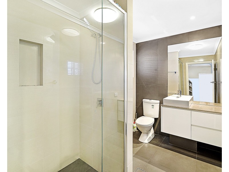 76 Twenty Fifth Avenue, Palm Beach QLD 4221