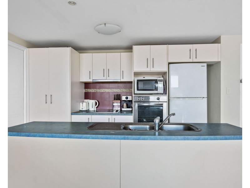 10/2254 Gold Coast Highway, Mermaid Beach QLD 4218