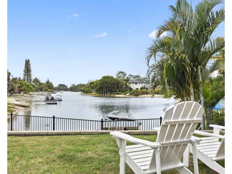 75 Rudd Court, Broadbeach Waters QLD 4218