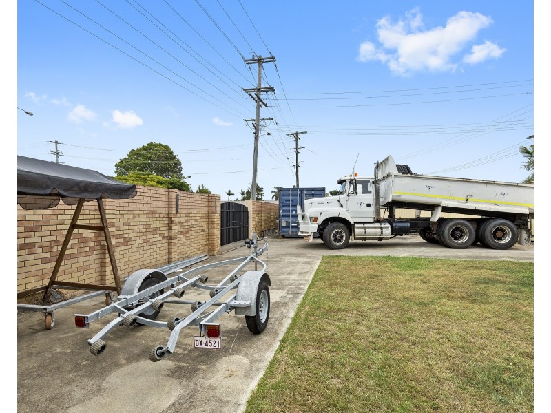 75 Rudd Court, Broadbeach Waters QLD 4218