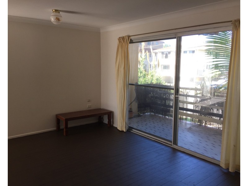 1/37 White Street, Southport QLD 4215