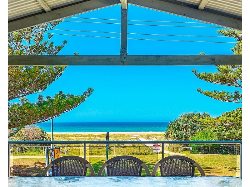 120 Pacific Parade, Bilinga QLD 4225