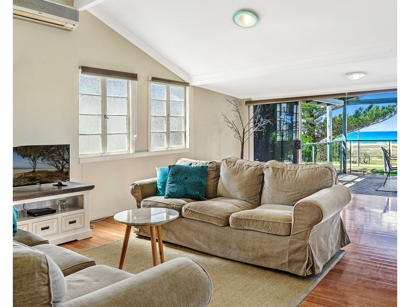 120 Pacific Parade, Bilinga QLD 4225