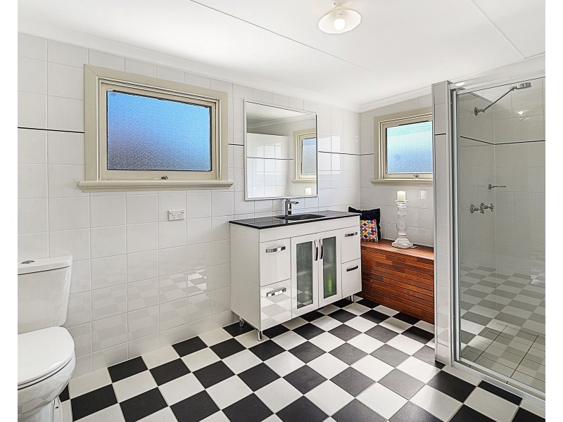 120 Pacific Parade, Bilinga QLD 4225