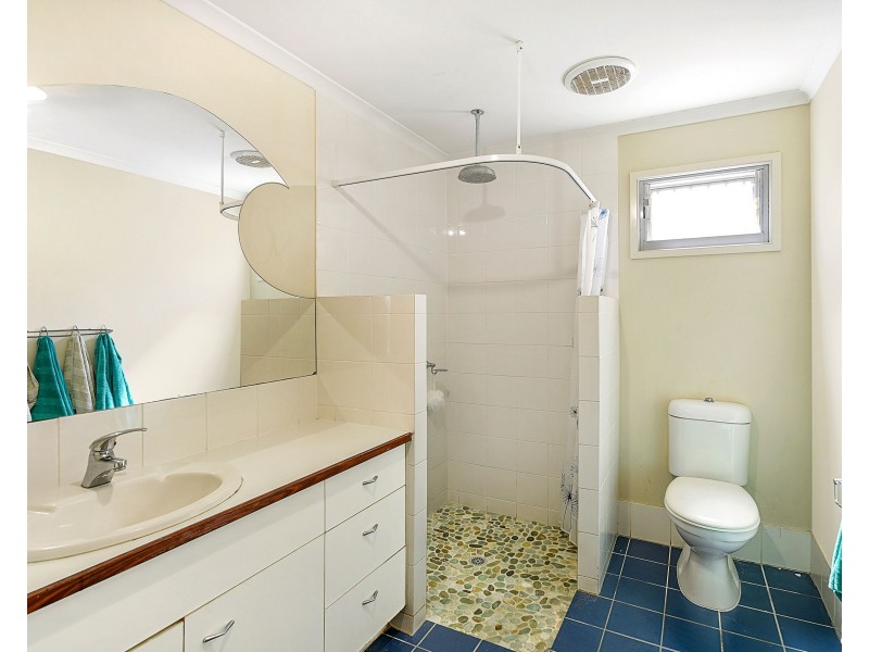 120 Pacific Parade, Bilinga QLD 4225