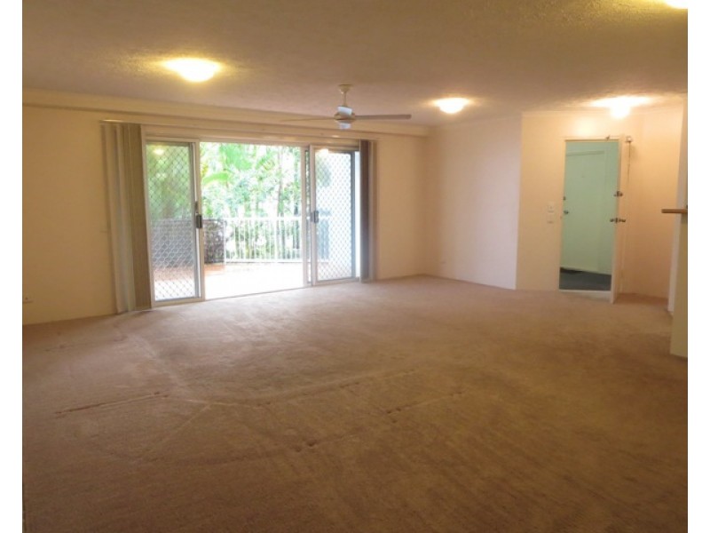 4/32-34 Second Avenue, Broadbeach QLD 4218