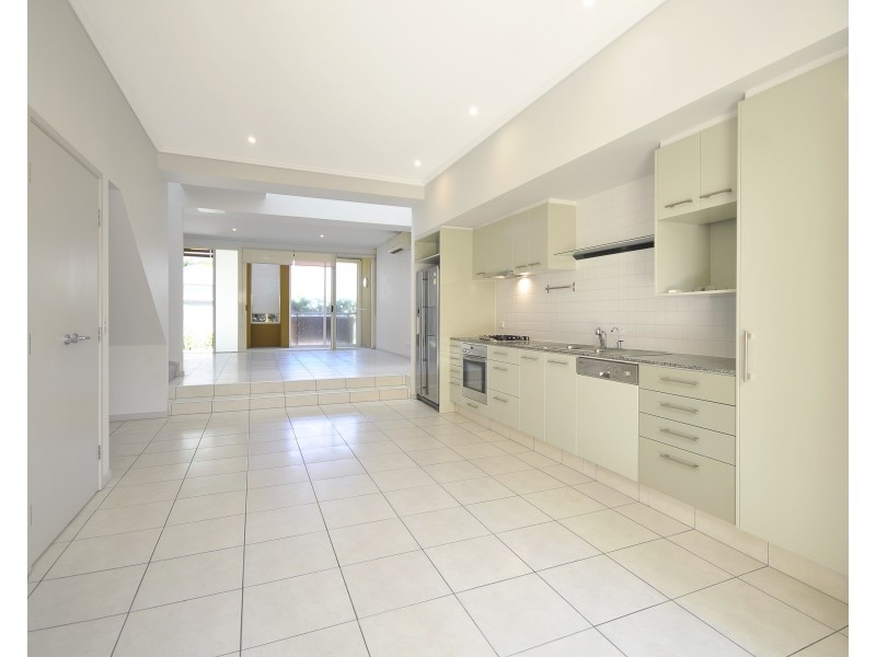 6 Lader Terrace, Varsity Lakes QLD 4227