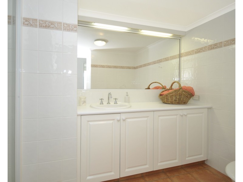 35/56 Hooker Boulevard, Mermaid Waters QLD 4218