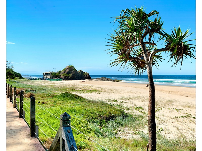 61 Teemangum Street, Currumbin QLD 4223