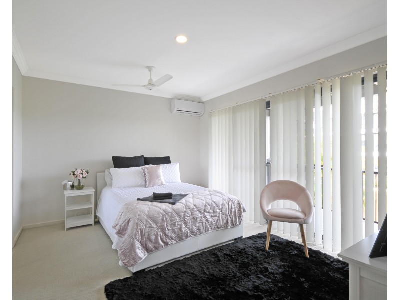 21/117 Palm Meadows Drive, Carrara QLD 4211