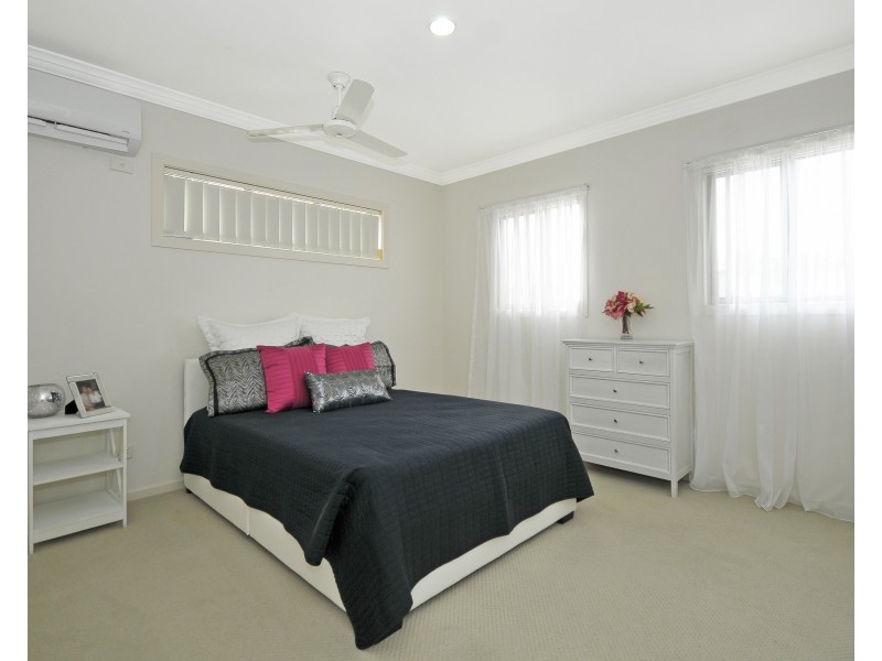 21/117 Palm Meadows Drive, Carrara QLD 4211