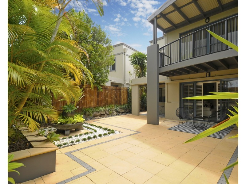 21/117 Palm Meadows Drive, Carrara QLD 4211