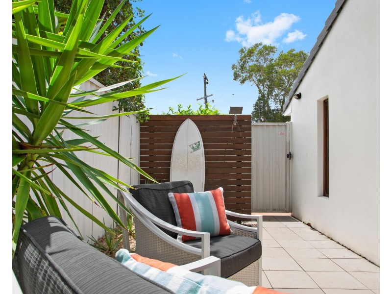 2/2-34 Karbunya Street, Mermaid Waters QLD 4218