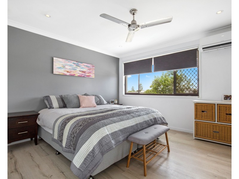 2/2-34 Karbunya Street, Mermaid Waters QLD 4218