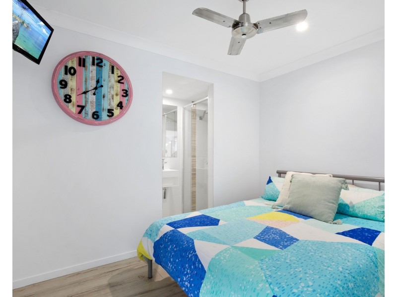 2/2-34 Karbunya Street, Mermaid Waters QLD 4218