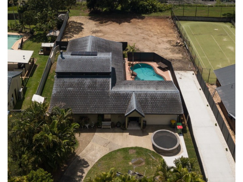 98 Alison Road, Carrara QLD 4211