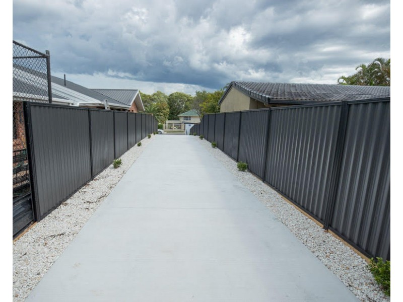 98 Alison Road, Carrara QLD 4211