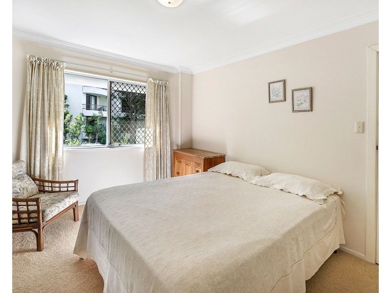 23 Hill Avenue, Burleigh Heads QLD 4220