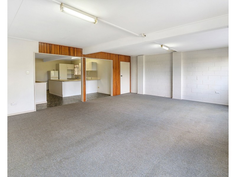 23 Hill Avenue, Burleigh Heads QLD 4220