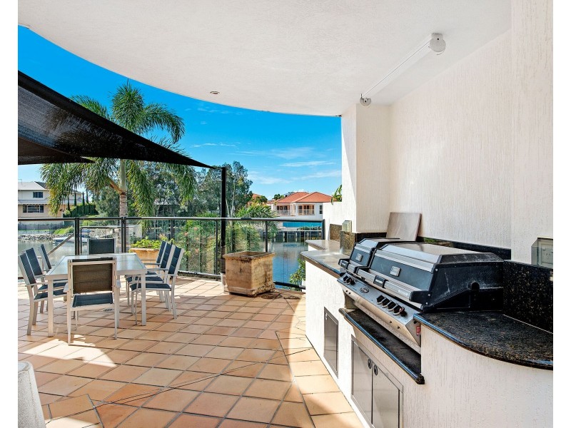 93 Bollard Circuit, Clear Island Waters QLD 4226
