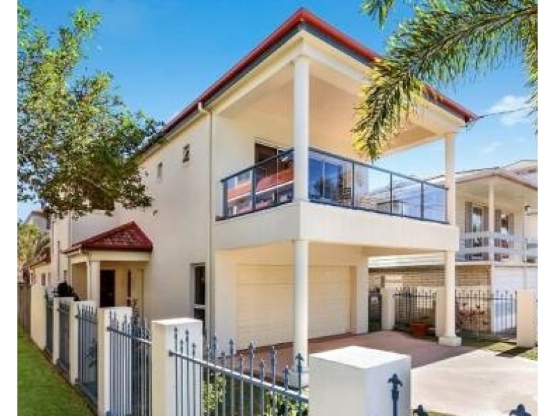 27 Ventura Road, Mermaid Beach QLD 4218
