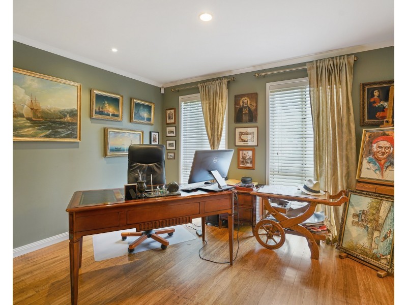 26 Sea Eagle Drive, Burleigh Waters QLD 4220