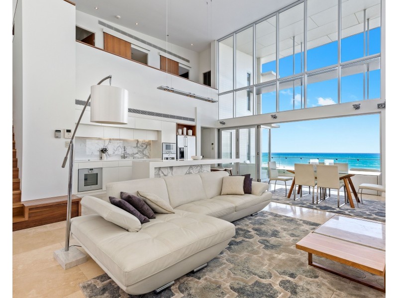 6/1 Twenty Seventh Avenue, Palm Beach QLD 4221