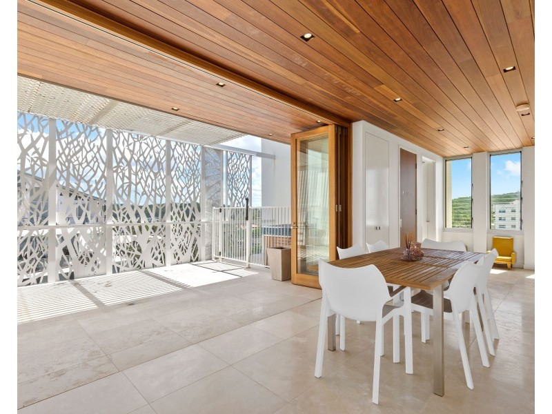 6/1 Twenty Seventh Avenue, Palm Beach QLD 4221