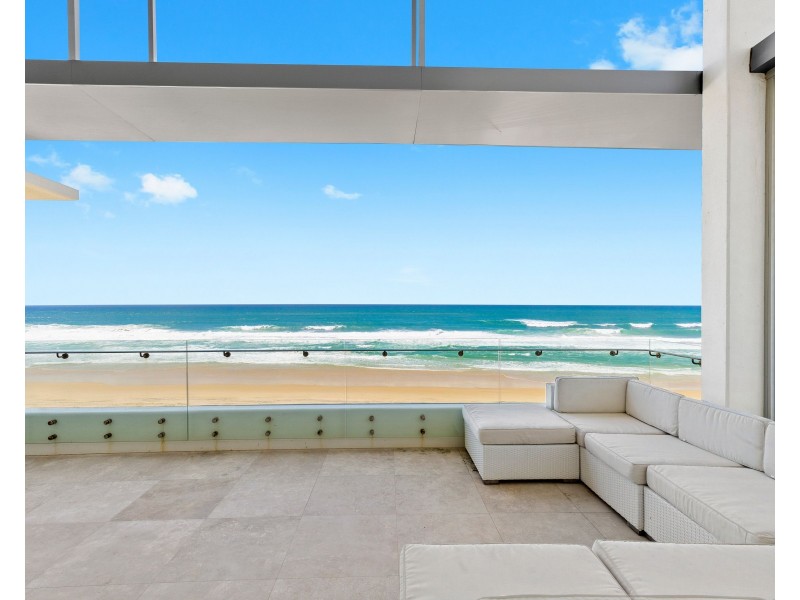 6/1 Twenty Seventh Avenue, Palm Beach QLD 4221