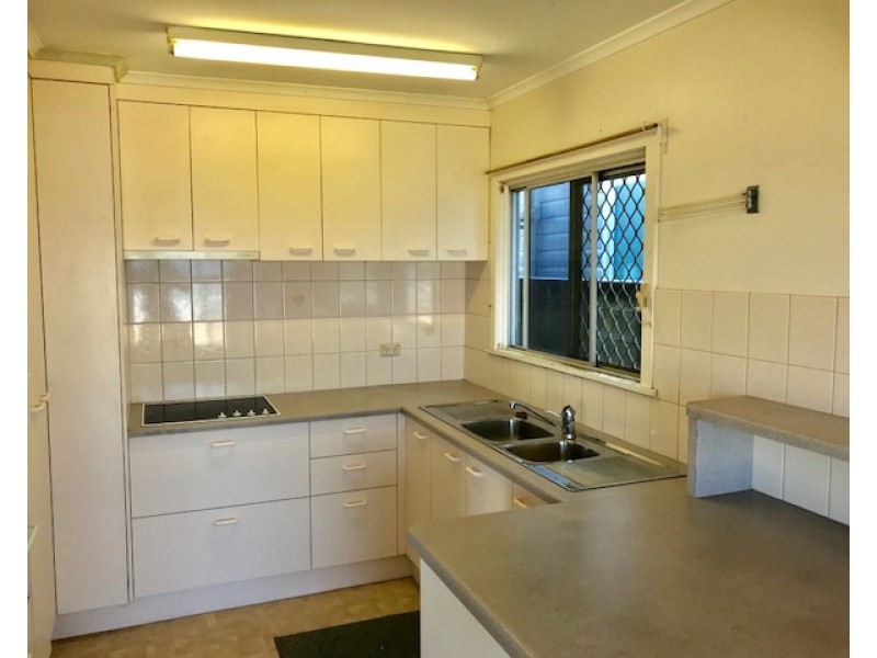 1 Hilda Street, Mermaid Beach QLD 4218