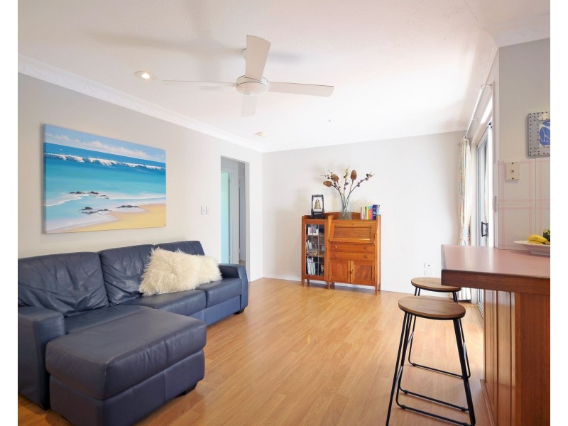 18 Newport Drive, Robina QLD 4226