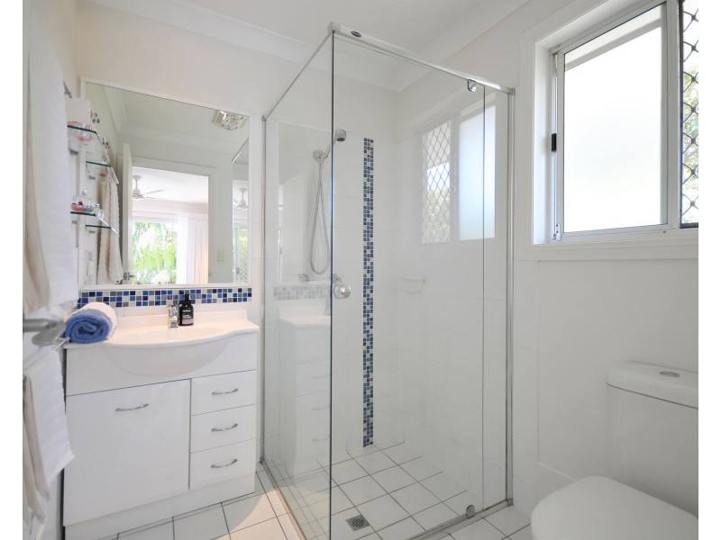 18 Newport Drive, Robina QLD 4226