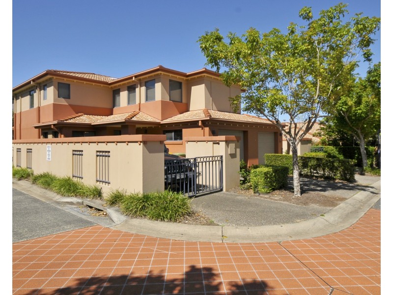 119/4 University Drive, Robina QLD 4226