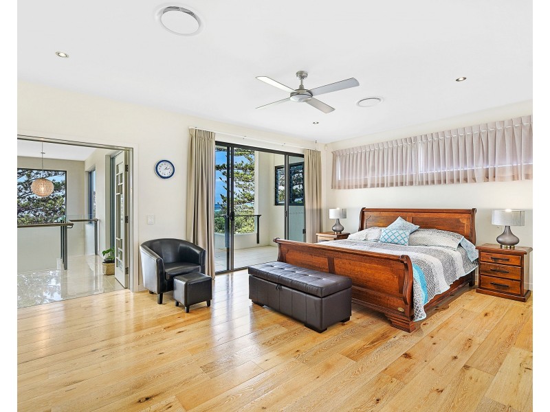 194 Pacific Parade, Bilinga QLD 4225