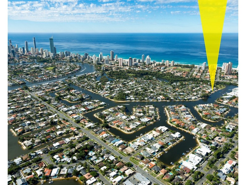 133 Allambi Avenue, Broadbeach Waters QLD 4218
