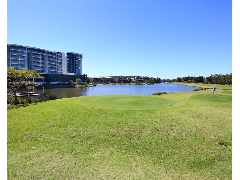 185/135 Lakelands Drive, Merrimac QLD 4226