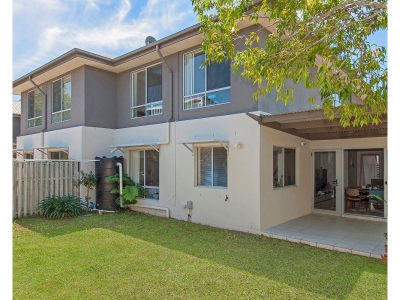 12/215 Benowa Road, Benowa QLD 4217