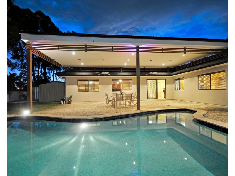 11 Tennyson Place, Robina QLD 4226