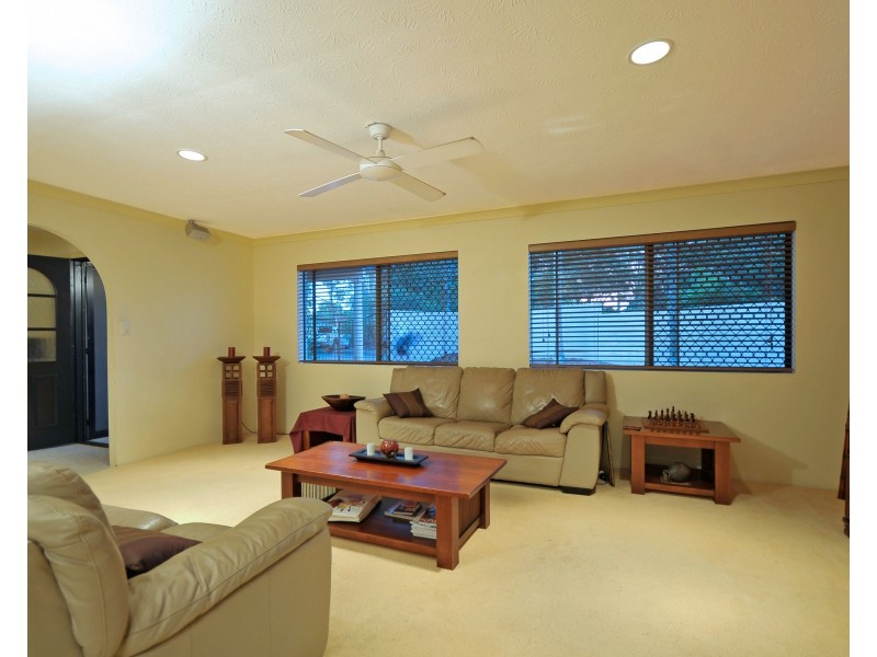 11 Tennyson Place, Robina QLD 4226