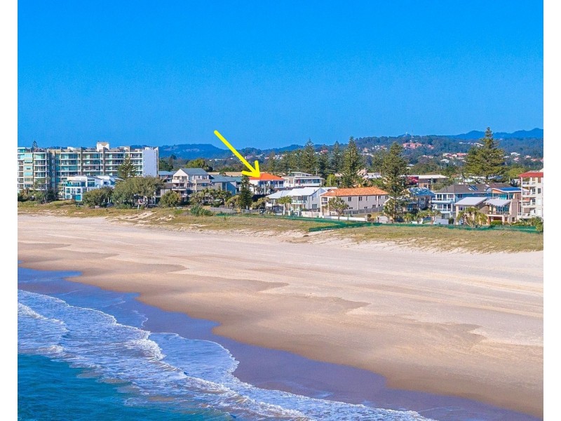 1/4 Twenty Third Avenue, Palm Beach QLD 4221
