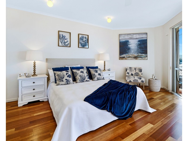 1/4 Twenty Third Avenue, Palm Beach QLD 4221