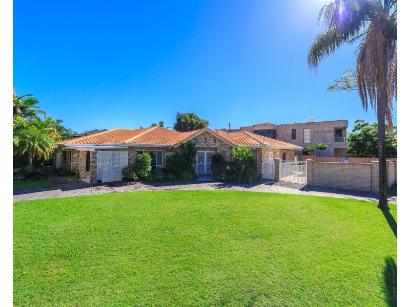 28 Portobello Drive, Mermaid Waters QLD 4218