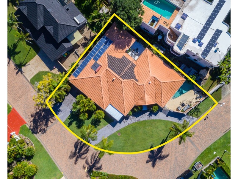 28 Portobello Drive, Mermaid Waters QLD 4218